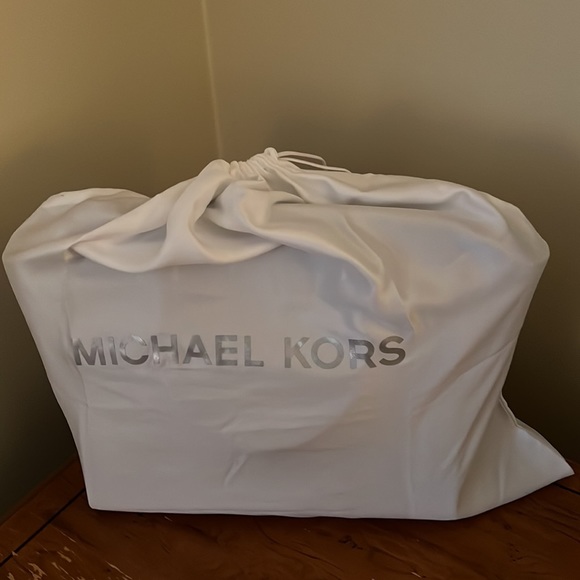 MICHAEL KORS large satchel “Hudson” purse - Picture 10 of 10